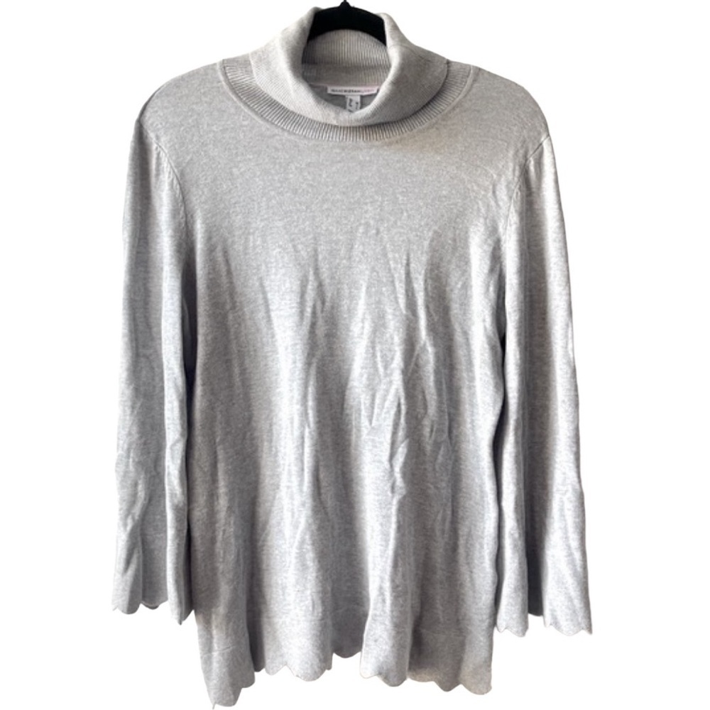 3/$10 Isaac Mizrahi Scallop Hem Long Sleeve Turtleneck Lightweight Sweater | M